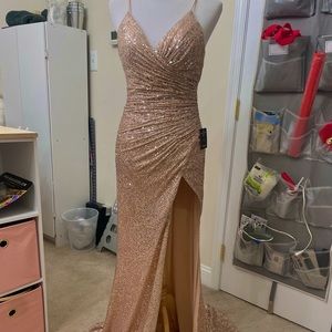 Is mia bella couture legit